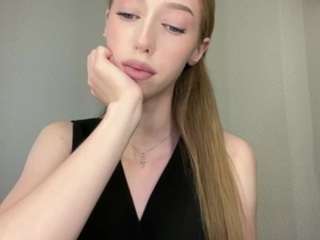 laraethurrell live webcam show