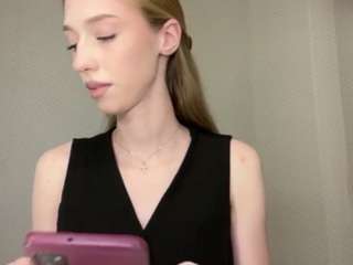 laraethurrell live webcam show