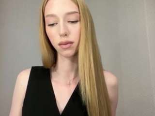 laraethurrell live webcam show