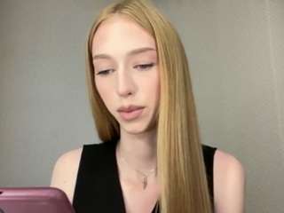 laraethurrell