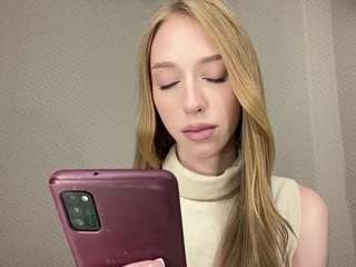 laraethurrell live webcam show