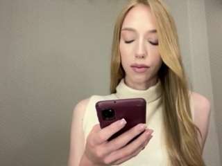 laraethurrell live webcam show
