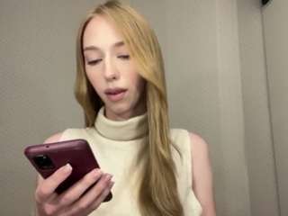 laraethurrell live webcam show