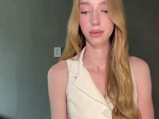 LaraeThurrell live webcam show