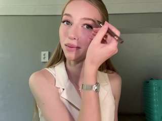 laraethurrell