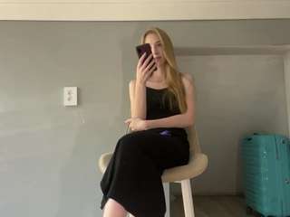 laraethurrell