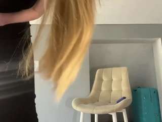 laraethurrell