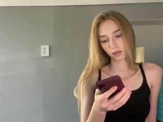 LaraeThurrell live webcam show
