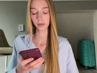 laraethurrell