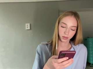 laraethurrell