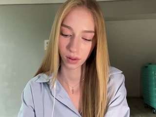 laraethurrell
