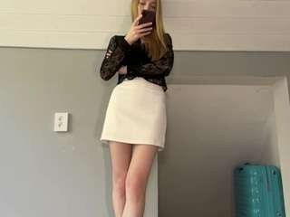 laraethurrell