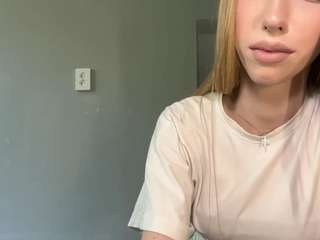 laraethurrell 