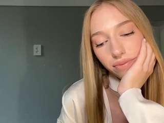 laraethurrell