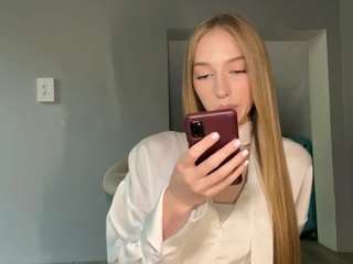 laraethurrell