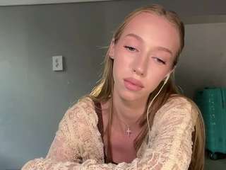 laraethurrell