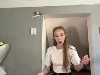 laraethurrell