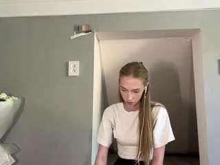 laraethurrell