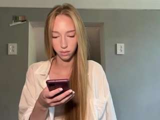 laraethurrell