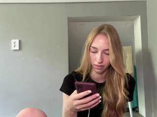 laraethurrell