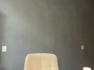 laraethurrell