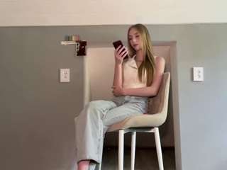 laraethurrell