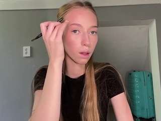 laraethurrell