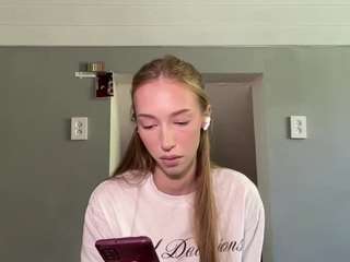 laraethurrell