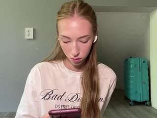 laraethurrell