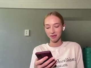 laraethurrell