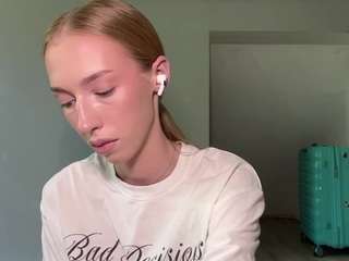 laraethurrell