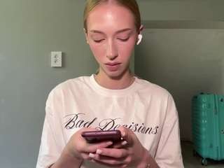 laraethurrell