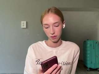 laraethurrell