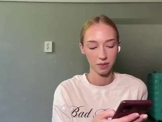 laraethurrell