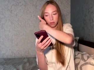 laraethurrell