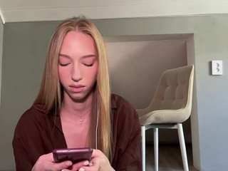 laraethurrell