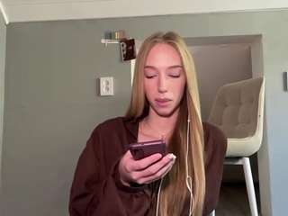 laraethurrell