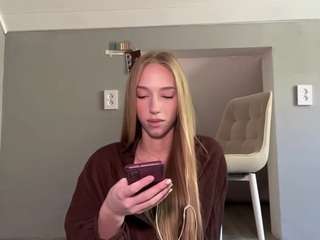laraethurrell