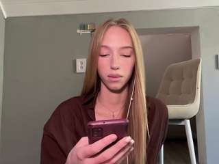 laraethurrell