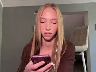laraethurrell