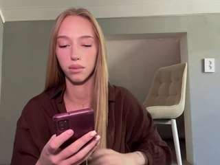 laraethurrell