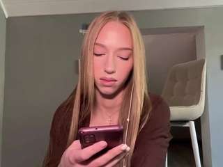 laraethurrell