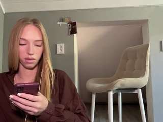 laraethurrell