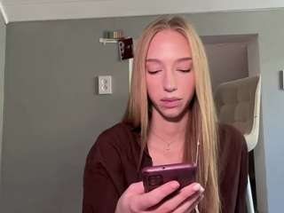 laraethurrell