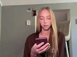 laraethurrell