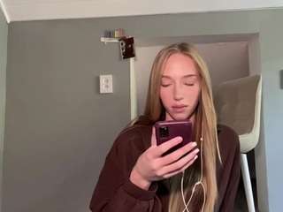 laraethurrell