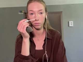 laraethurrell