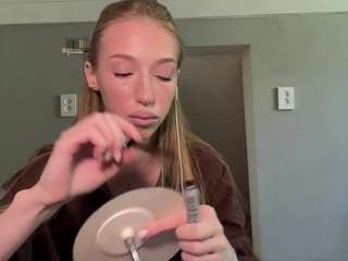 laraethurrell