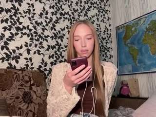 LaraeThurrell live cam preview
