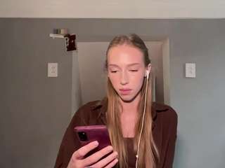 laraethurrell